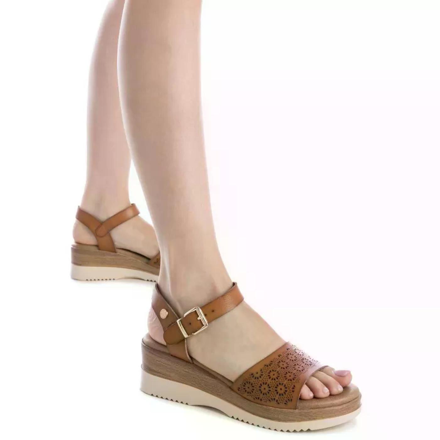 XTI SANDALIA 143850 camel 143850 SANDALIA CASUAL