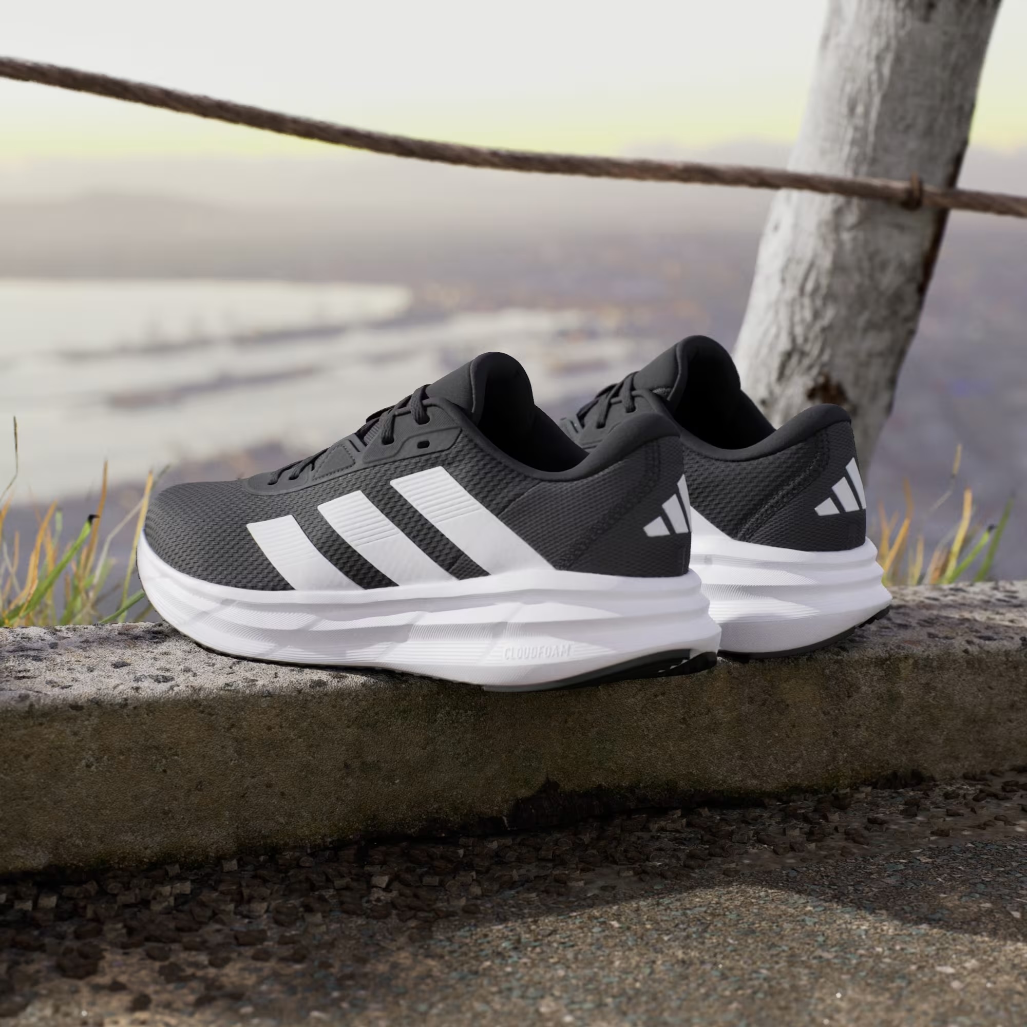 Galaxy_7_Running_Shoes_Black_ID8760_HM6