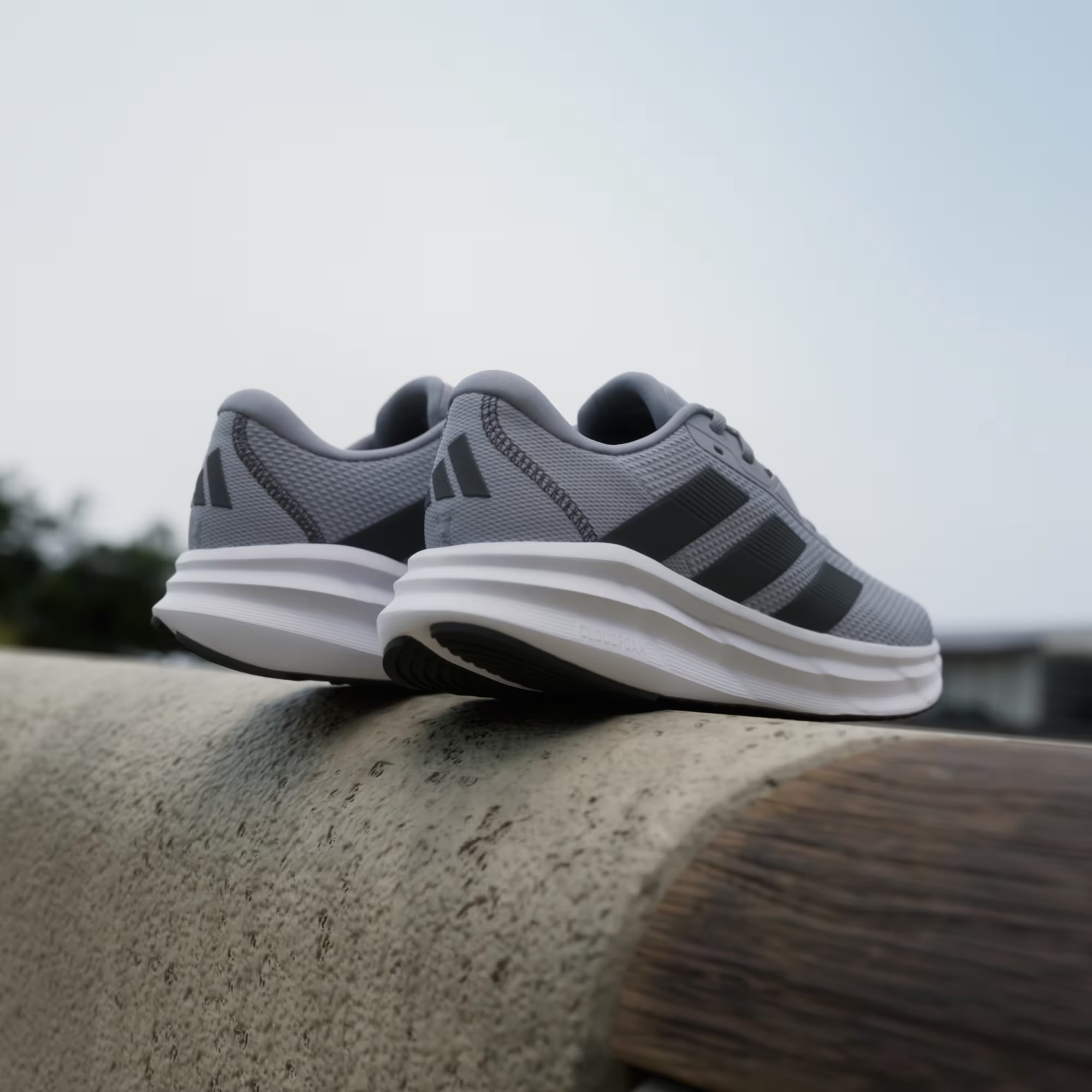 Galaxy_7_Running_Shoes_Grey_ID8754_HM6