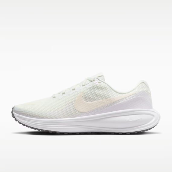 NIKE REVOLUTION 8