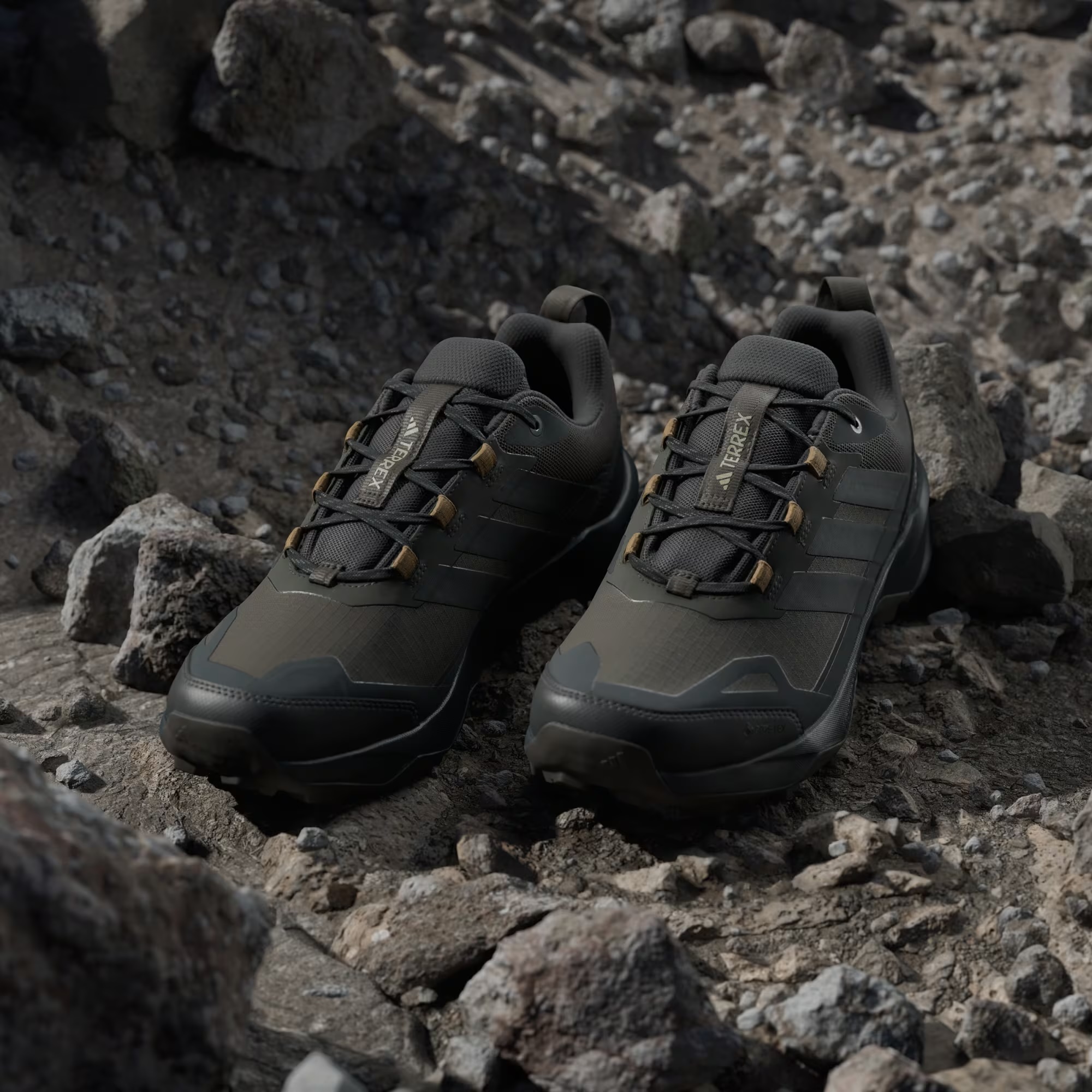 Terrex_Skychaser_AX5_GORE-TEX_Hiking_Shoes_Green_JQ2213_HM5