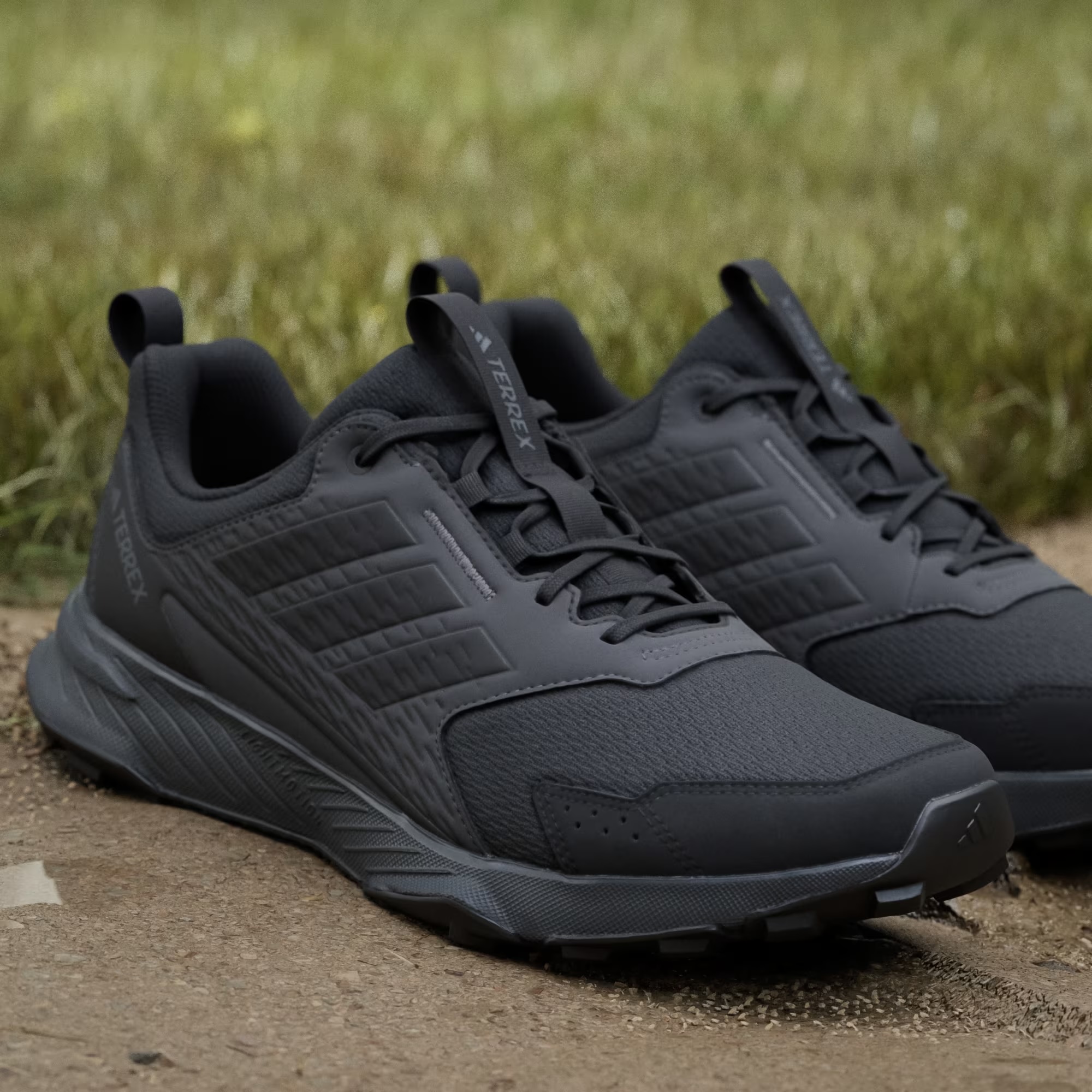 Tracefinder_Trail_Running_Shoes_Black_IH2930_HM9