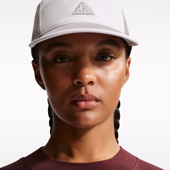 Nike ACG Fly